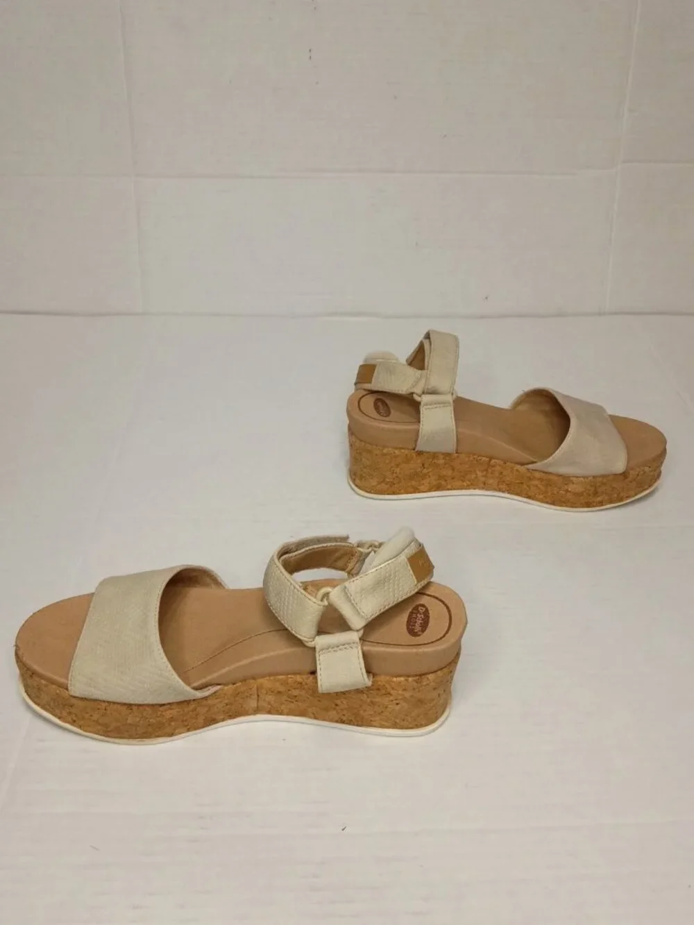 Dr. Scholl’s Beaming Beige Cork Wedge Sandals Women’s Size 6M